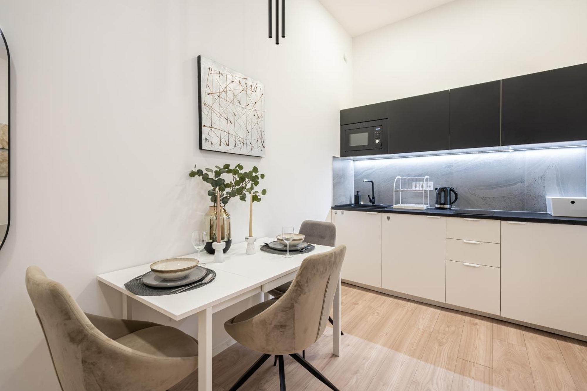 Kl31 - Urban Escape - Prime Location - Klauzal Square By Bqa Apartment Budapest Exterior photo