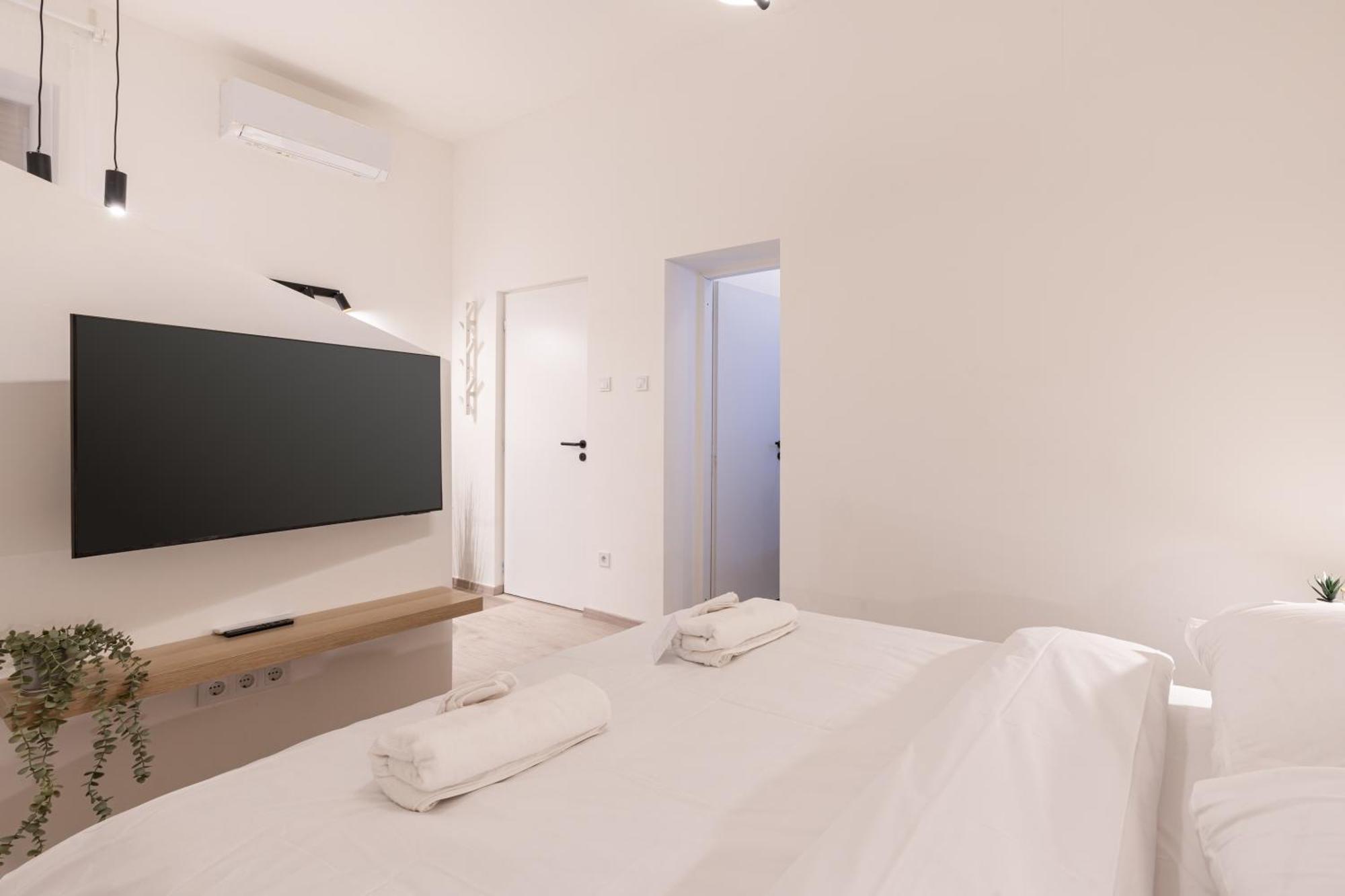 Kl31 - Urban Escape - Prime Location - Klauzal Square By Bqa Apartment Budapest Exterior photo