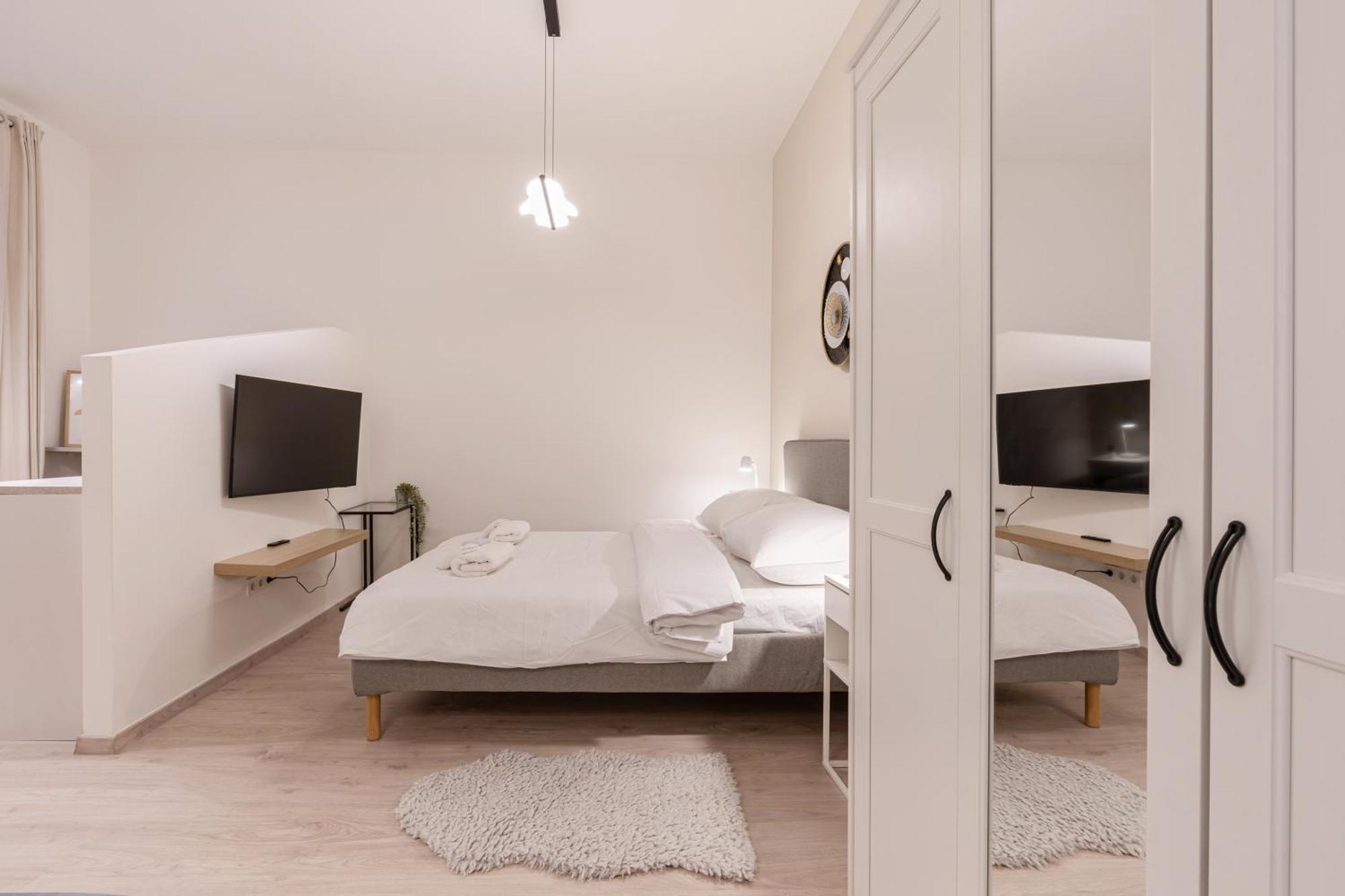 Kl31 - Urban Escape - Prime Location - Klauzal Square By Bqa Apartment Budapest Exterior photo